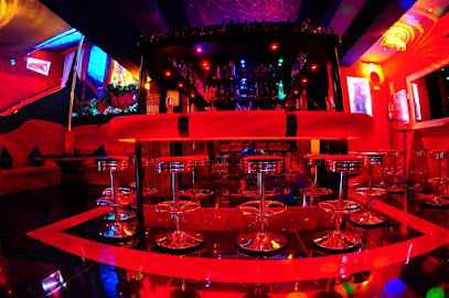 Fotos y entrada de la discoteca New Eden Paradise en Benalmádena