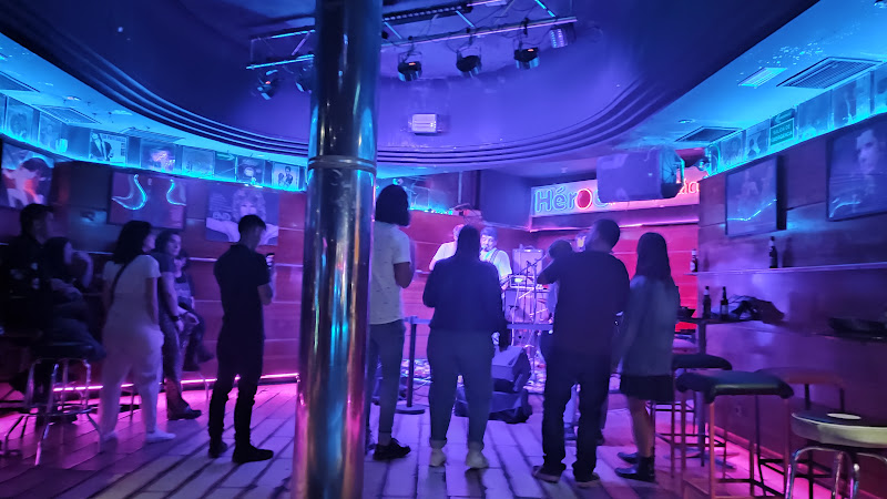 HERO COFFEE BAR OF SPECTACLE 80 en Madrid