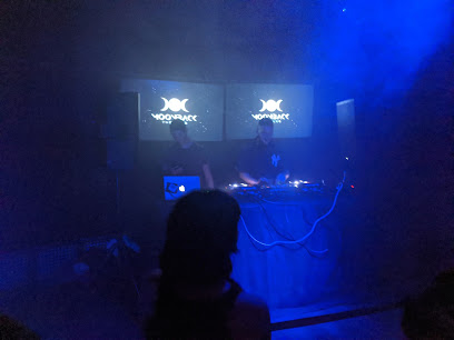 MoonBack The club en Granada