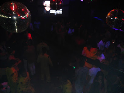 Dubai Discoteca en Puente Tocinos