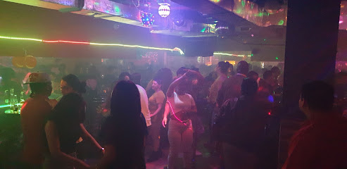 Fotos y entrada de la discoteca Discoteca Los Niches 3: La precuela en Madrid