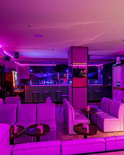 Discoteca Latina TREBOL en Madrid