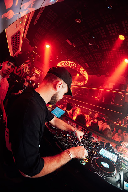 365 music club en Granada