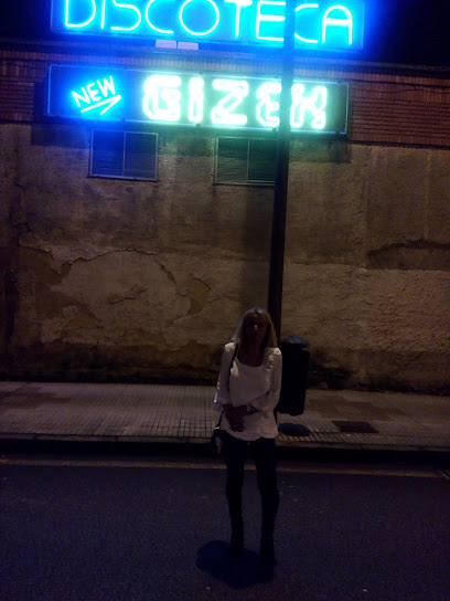 Fotos y entrada de la discoteca Discoteca Gizeh en Gijón