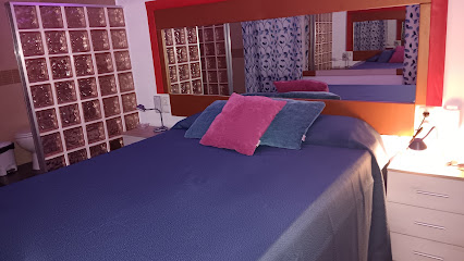 Hostal Club Cherie | Night Club | Club Nocturno en Torremolinos