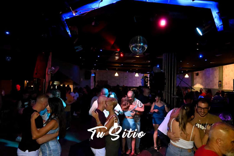 Fotos y entrada de la discoteca Tu Sitio es tu lugar en Telde