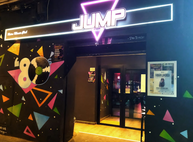 JUMP retro music club en Valencia