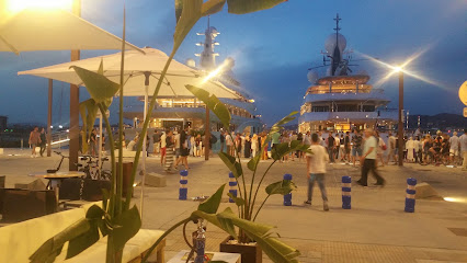 El Chupito Ibiza - Drink & Tapas en Eivissa