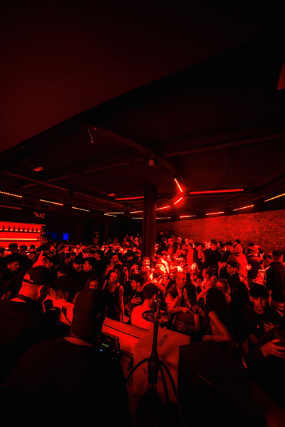UNIQ Rooftop & Dance Club en Sitges