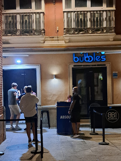 Fotos y entrada de la discoteca BUBBLES CLUB en Málaga