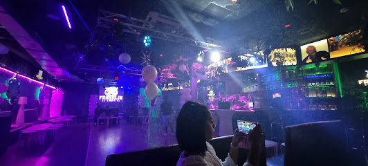 PUNTA CANA - DISCOTECA NOCTURNO en Puente Tocinos