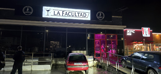 Fotos y entrada de la discoteca La Facultad en Madrid