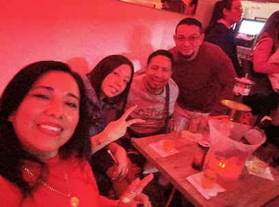 Bar Restaurante la Cabaña Y Club Don Royal en Barcelona