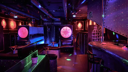 Pub Triángulo Swinger Club en Madrid