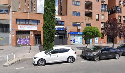 Fotos y entrada de la discoteca CLANDESTINO LOUNGE BAR en Leganés