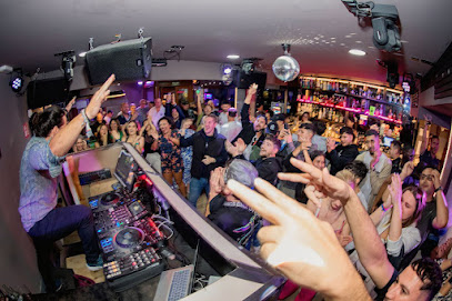 Saona Café concierto Ibiza en Sant Antoni de Portmany