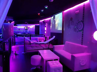 Fotos y entrada de la discoteca Sala Caramelo en Benalmádena