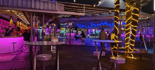 Titus Carpa en Badalona